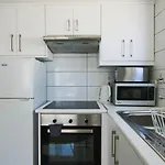 Phaedrus Living City View Fountain Court 08